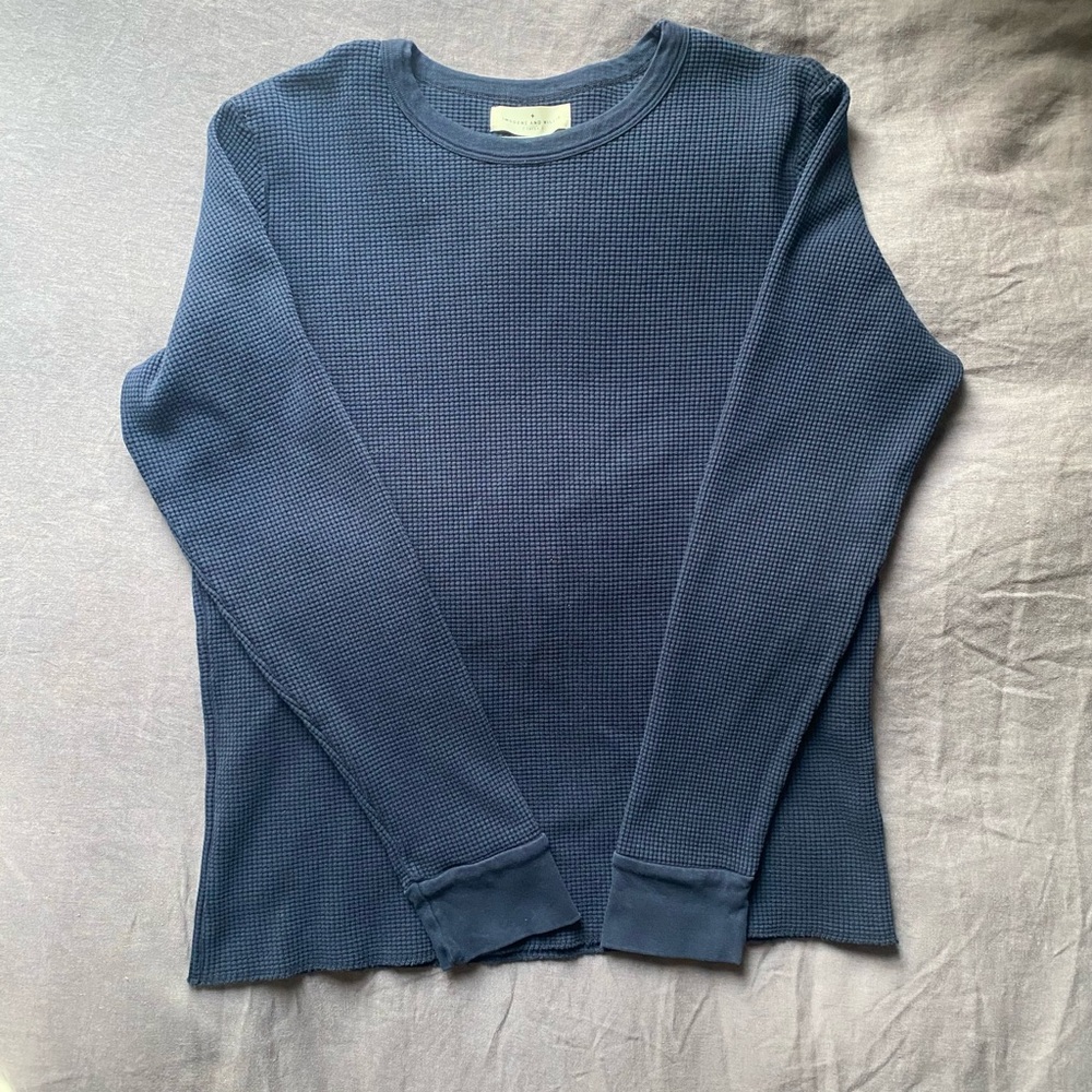 Imogene + Willie Thermal Crewneck Large Navy Blue